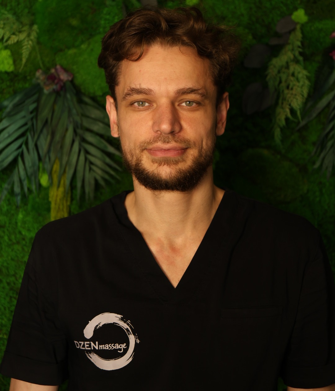 Тарас Серов